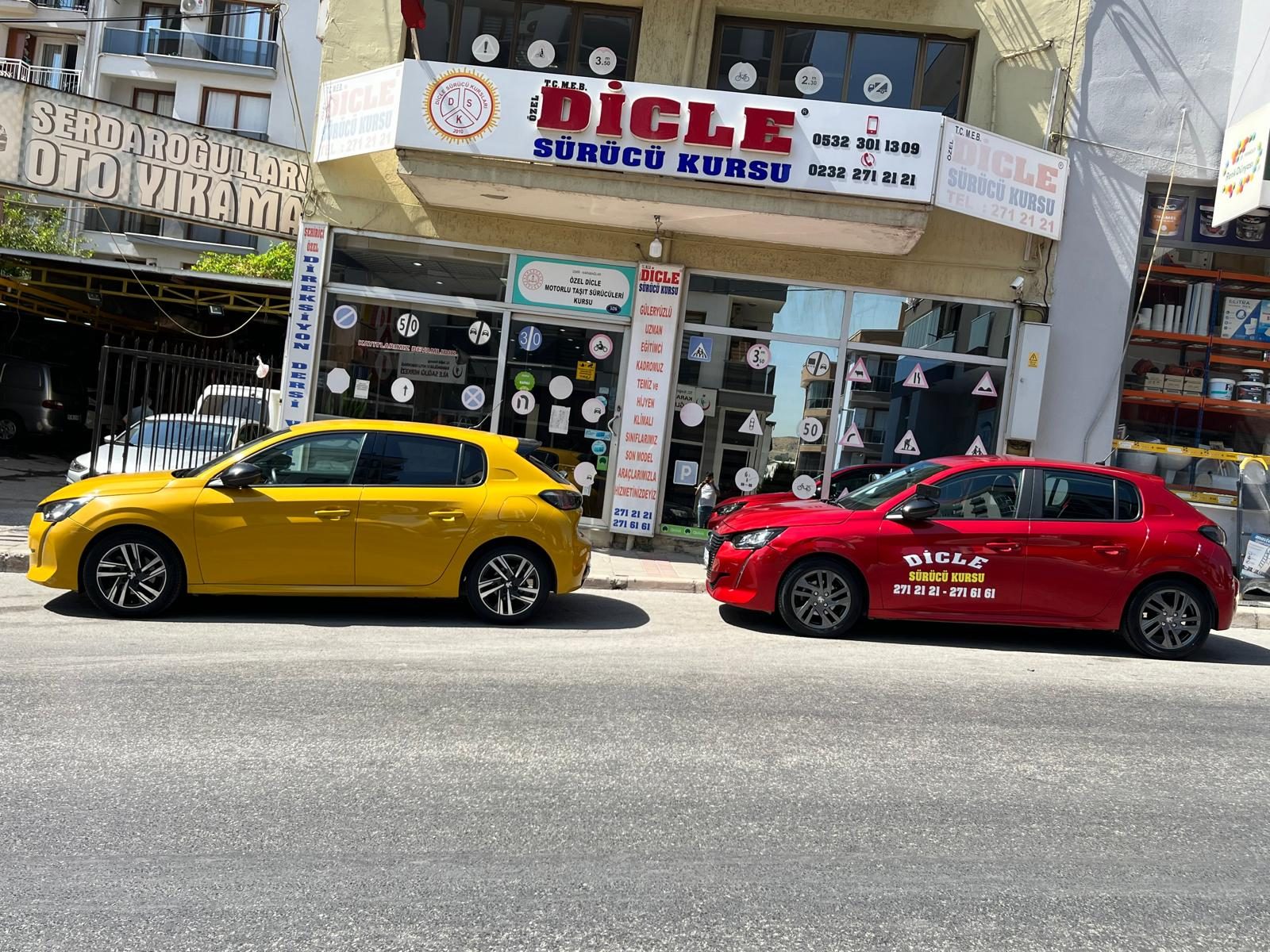 Dicle Sürücü Kursu araçları